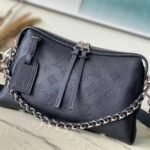 Louis Vuitton Hand It All PM Black 29Cm - Image 3