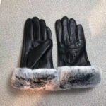 Hermes Classic Gloves Black - Image 3