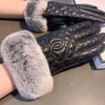 Chanel Classic Gloves Black - Image 5