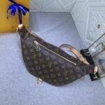 Louis Vuitton Monogram Bumbag 37cm M43644 - Image 3