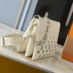 Louis Vuitton Coussin PM Bag Cream 26cm M11986 - Image 3