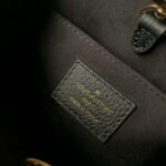 Louis Vuitton Onthego Black 18cm M46993 - Image 7