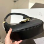 Celine Medium Ava Triomphe Bag Black 24Cm 114493DGQ 38NO - Image 3