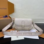 Super Vip 1:1 – Louis Vuitton Diane Bag Creme 23Cm M46388 - Image 3