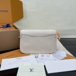 Super Vip 1:1 – Louis Vuitton Diane Bag Creme 23Cm M46388 - Image 4