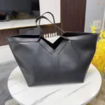 Saint Laurent Y Tote In Leather Black 36cm 817602AAEB31000 - Image 2