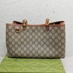 Gucci Emblem Small Tote Bag Beige And Dark Brown 31cm - Image 2