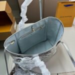 Louis Vuitton Neverfull MM Monogram Miroir Silver 31Cm - Image 7