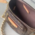 Super Vip 1:1 – Louis Vuitton Mini Bumbag Bag Monogram Canvas Brown 17Cm M82335 - Image 7