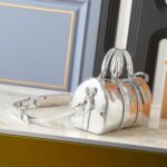 Louis Vuitton Keepall Bandoulière 25 Monogram Miroir Silver 25Cm - Image 4