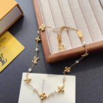 Louis Vuitton Louisa Necklace Gold M01610 - Image 2