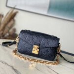 Super Vip 1:1 – Louis Vuitton Pochette Métis East West Bag Black 21Cm M46595 - Image 3