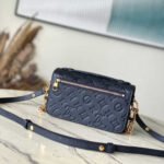Super Vip 1:1 – Louis Vuitton Pochette Métis East West Bag Black 21Cm M46595 - Image 5