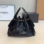 Chanel 25 Small Handbag Shiny Crumpled And Gold Tone Ruthenium Finish Metal Black 26Cm - Image 3