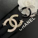 Chanel CC Brooch Gold With Two Small Stars - Image 3