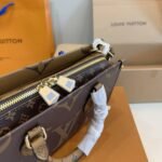 Louis Vuitton OnTheGo East West Monogram Reverse 25cm M46653 - Image 9