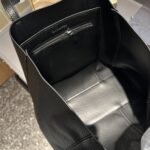Balenciaga Everyday Leather Tote Black 31cm - Image 5