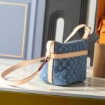 Louis Vuitton Cruiser Toiletry Bag Blue Denim 22Cm M27945 - Image 3