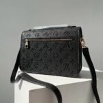 Louis Vuitton Métis Pochette Bag Black 25cm M41487 - Image 3