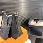 Louis Vuitton CarryAll Bag Black 32cm M46288 - Image 2