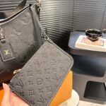 Louis Vuitton CarryAll Bag Black 32cm M46288 - Image 5