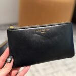 Louis Vuitton Coussin Hobo MM Black 38Cm M12068 - Image 6