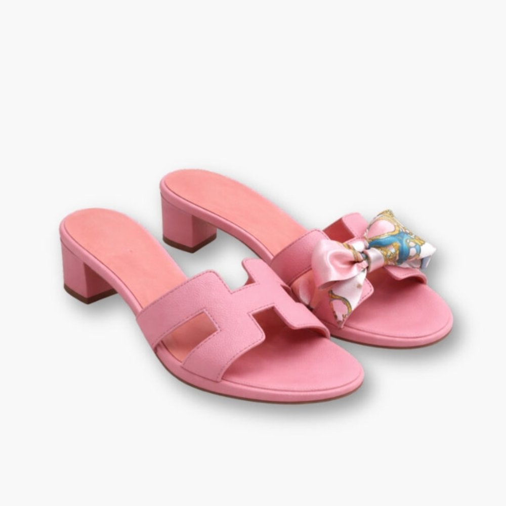 DETAILS-NEW-39 Hermes Oasis Sandal Dark Pink - Image 1