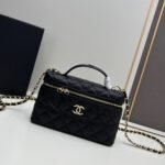 Chanel 25C Vanity With Chain Gold Hardware Black 19Cm - Image 2