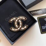 Chanel CC Brooch Black With White Interwoven Chain Pattern - Image 2