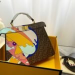Fendi Peekaboo Bag Brown 33cm 8BN244AJGOF1HB5 - Image 2