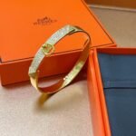 Hermès Collier de Chien Bracelet Gold H214444B 00ST - Image 4