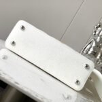 Louis Vuitton X YK Capucines MM 31Cm White - Image 6