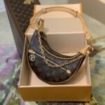 Louis Vuitton Loop Monogram Canvas 23cm M81098 - Image 2