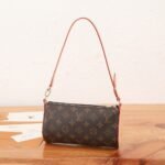 Louis Vuitton Pochette Tirette 23.5cm M12859 - Image 5