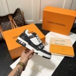 Louis Vuitton Trainer Sneakers Black And White 1A9JGB - Image 3