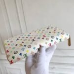 Perfect Match: Louis Vuitton TM Onthego MM Monogram 35cm X Louis Vuitton TM Zippy Wallet 19cm - Image 7