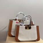 Valentino Garavani Small Vlogo Signature Tote Bag White 28cm - Image 3