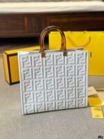 Fendi Sunshine Medium Bag White 35cm 8BH386AMCVF0QVL - Image 4