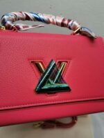 Louis Vuitton Twist One Handle PM Pink 25Cm - Image 3