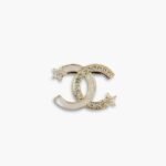 Chanel CC Brooch Gold With Two Small Stars