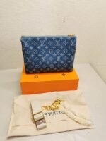 Louis Vuitton New LV Remix Coussin PM 26cm M24564 - Image 5